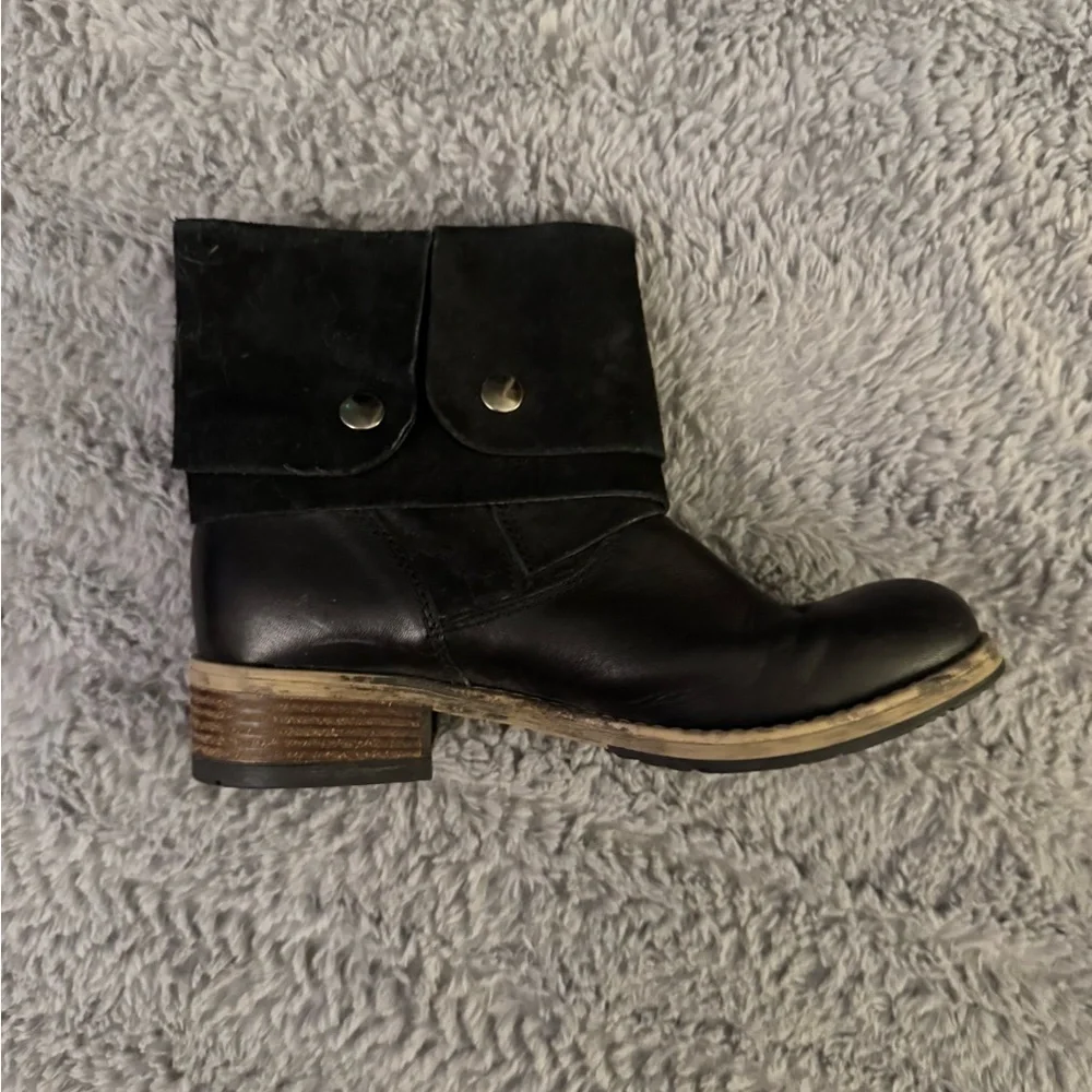 CLARKS Women’s Black Volara Sky Motorcycle Boots Size 7